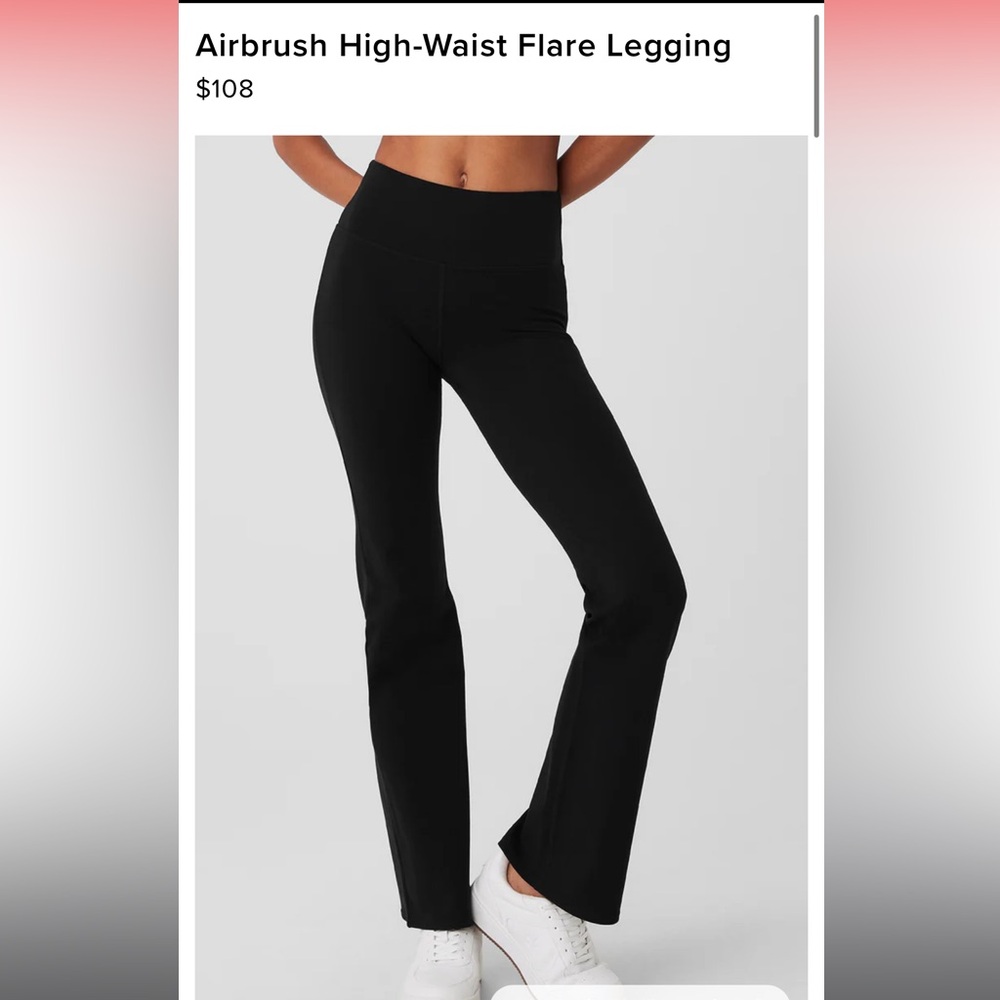 Alo Yoga Flare Leggings. Size small. WORN ONCE. GREAT CONDITION